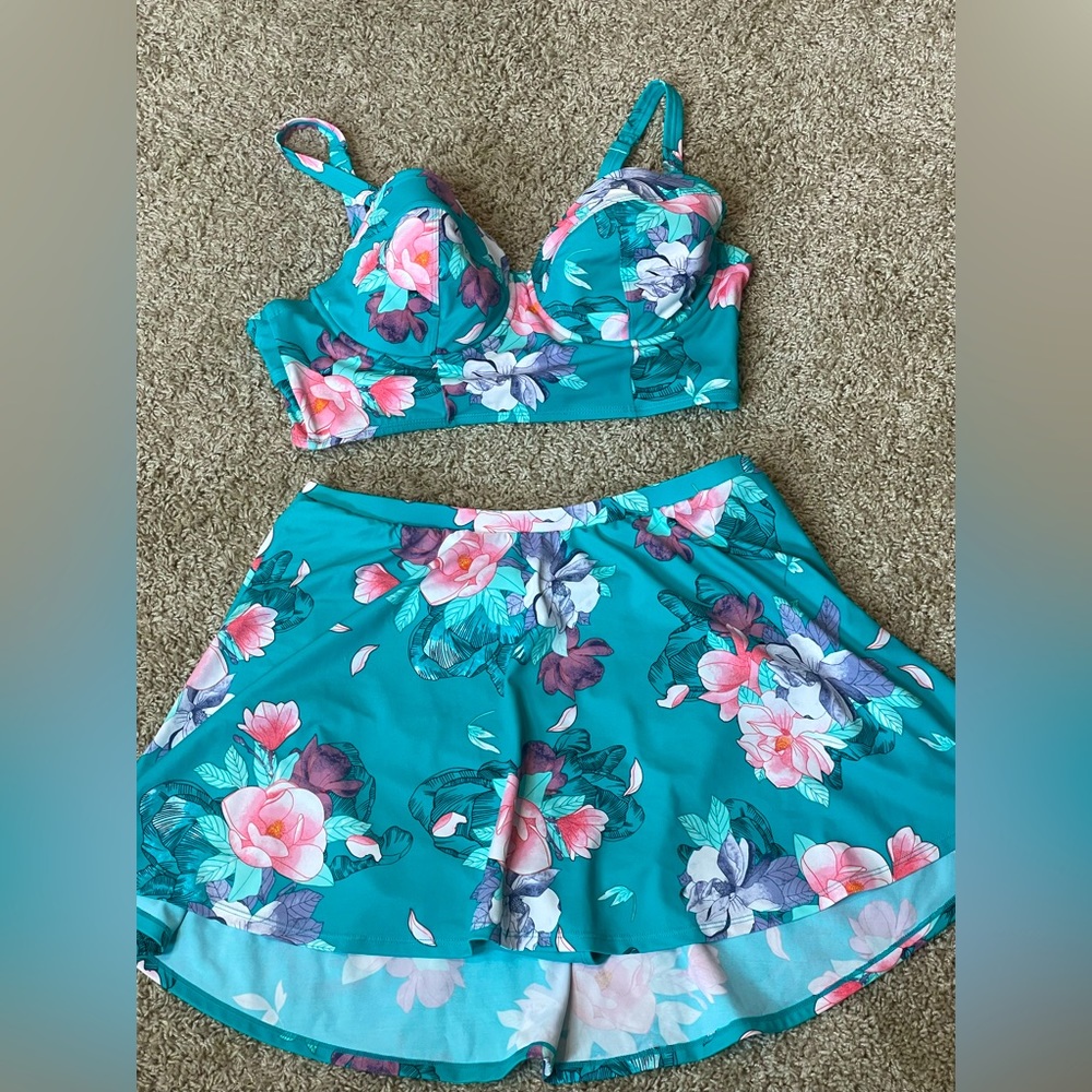 TORRID SIZE 1 BIKINI SET